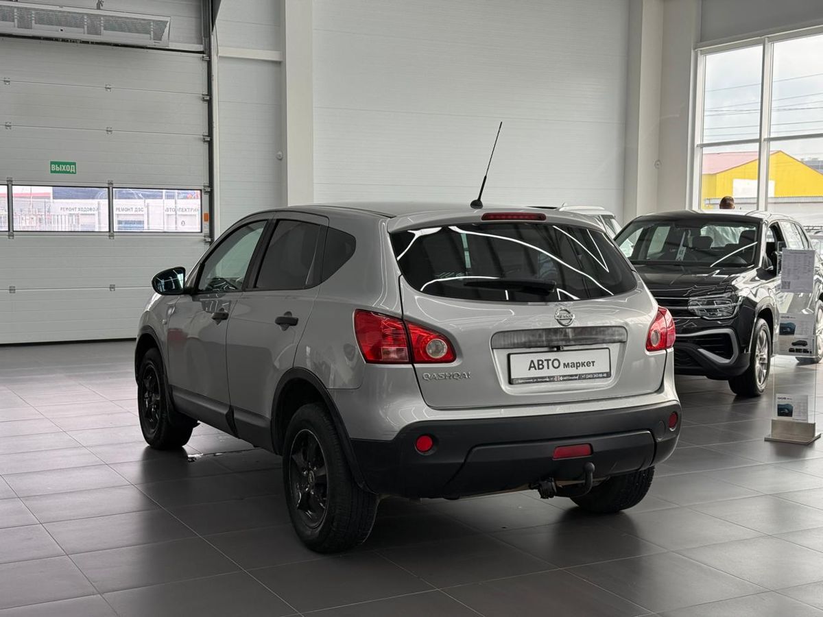 Nissan Qashqai I 2.0 MT (141 л.с.) 4WD 2008 — фото 2