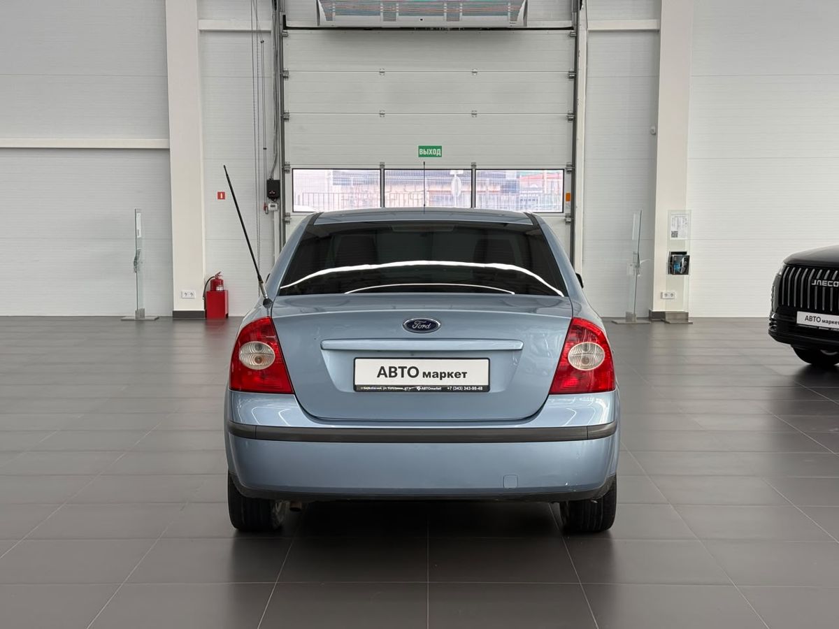 Ford Focus II 1.8 MT (125 л.с.) 2007 — фото 3