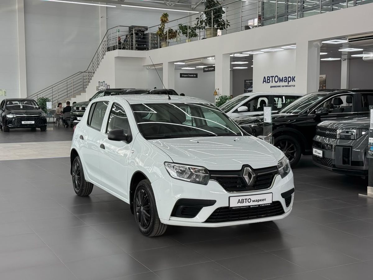 Renault Sandero II Рестайлинг 1.6 MT (82 л.с.) 2018