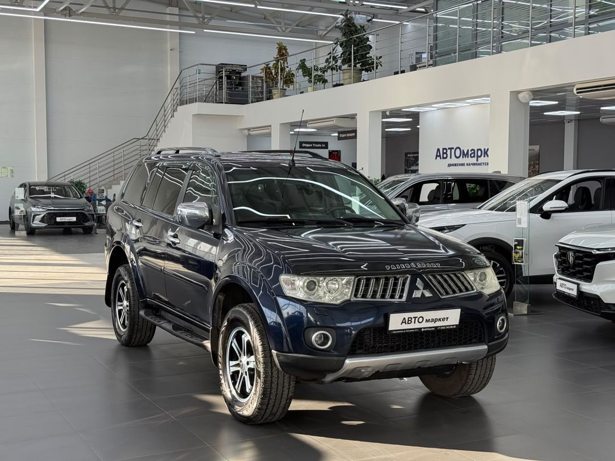 Mitsubishi Pajero Sport II 2.5d AT (178 л.с.) 4WD 2011