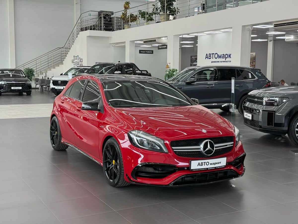 Mercedes-Benz A-Класс AMG I (W176) Рестайлинг 45 AMG 2.0 AMT (381 л.с.) 4WD A 45 4MATIC Особая серия 2016
