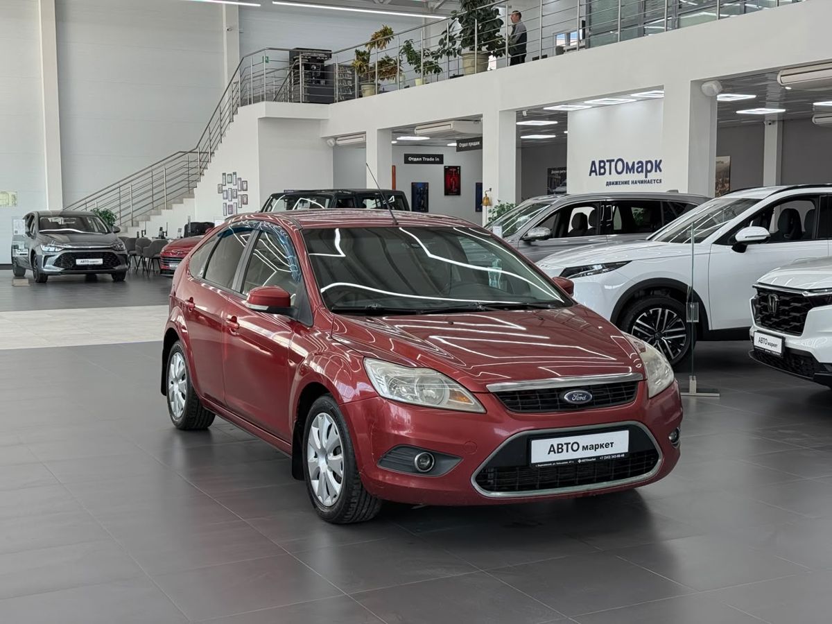 Ford Focus II Рестайлинг 1.6 MT (115 л.с.) 2008