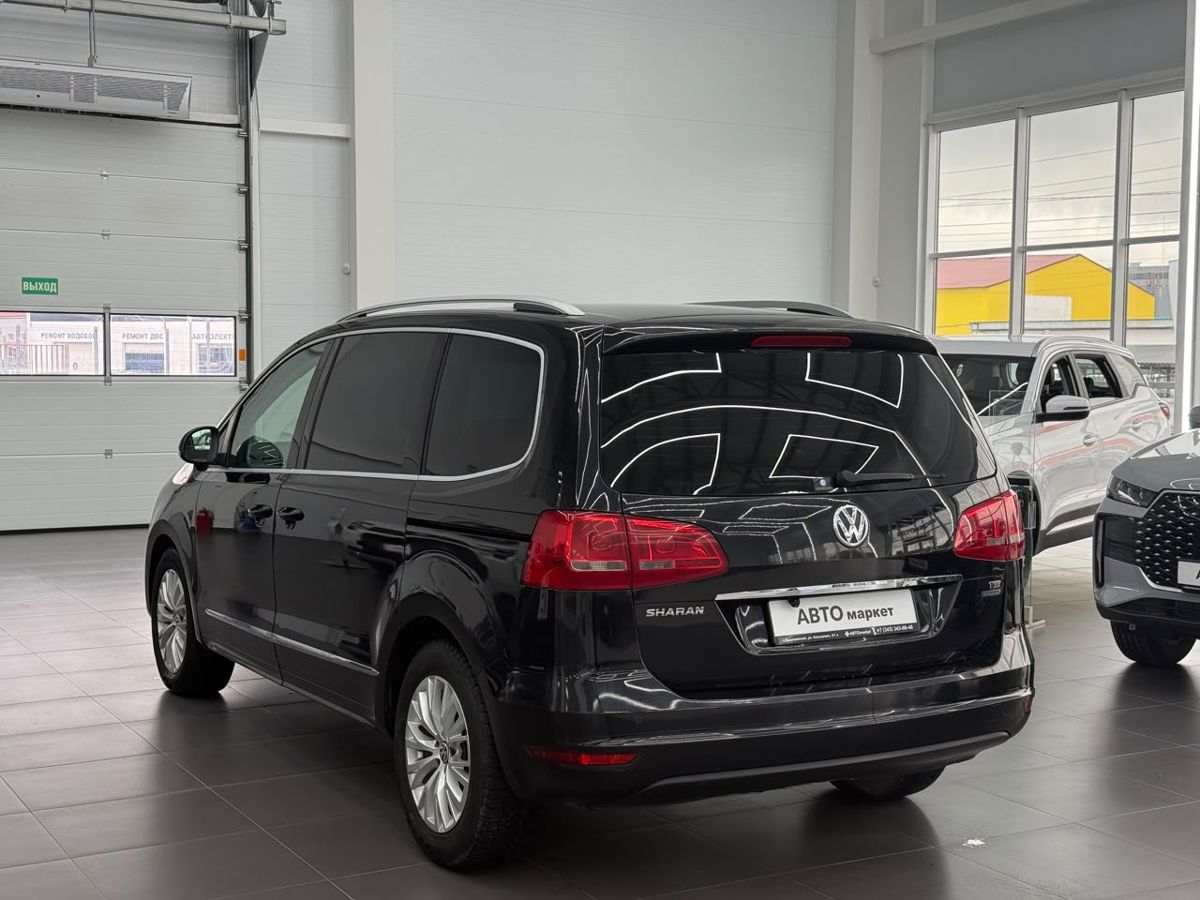 Volkswagen Sharan II 1.4 AMT (150 л.с.) 2011 — фото 2