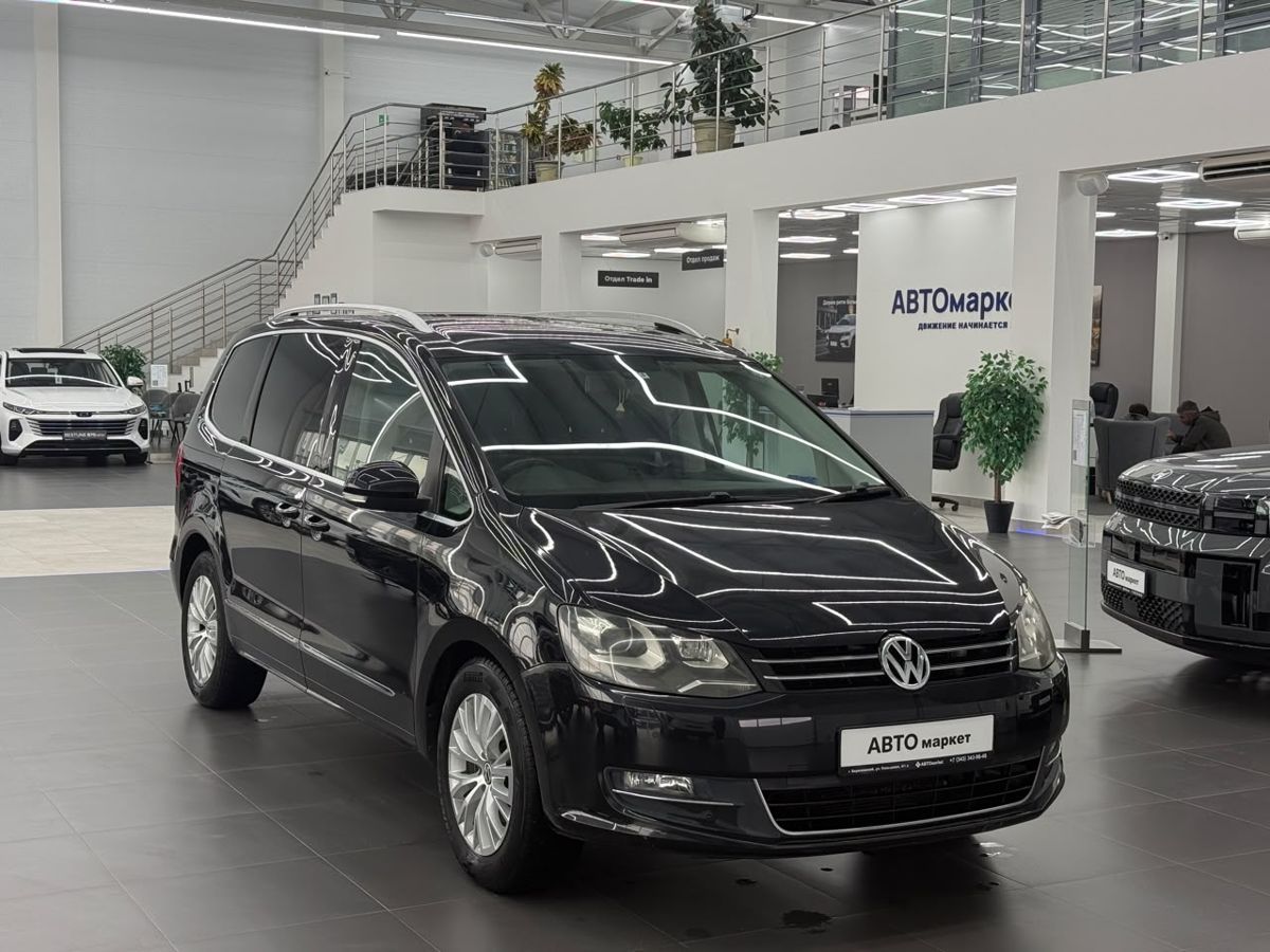 Volkswagen Sharan II 1.4 AMT (150 л.с.) 2011