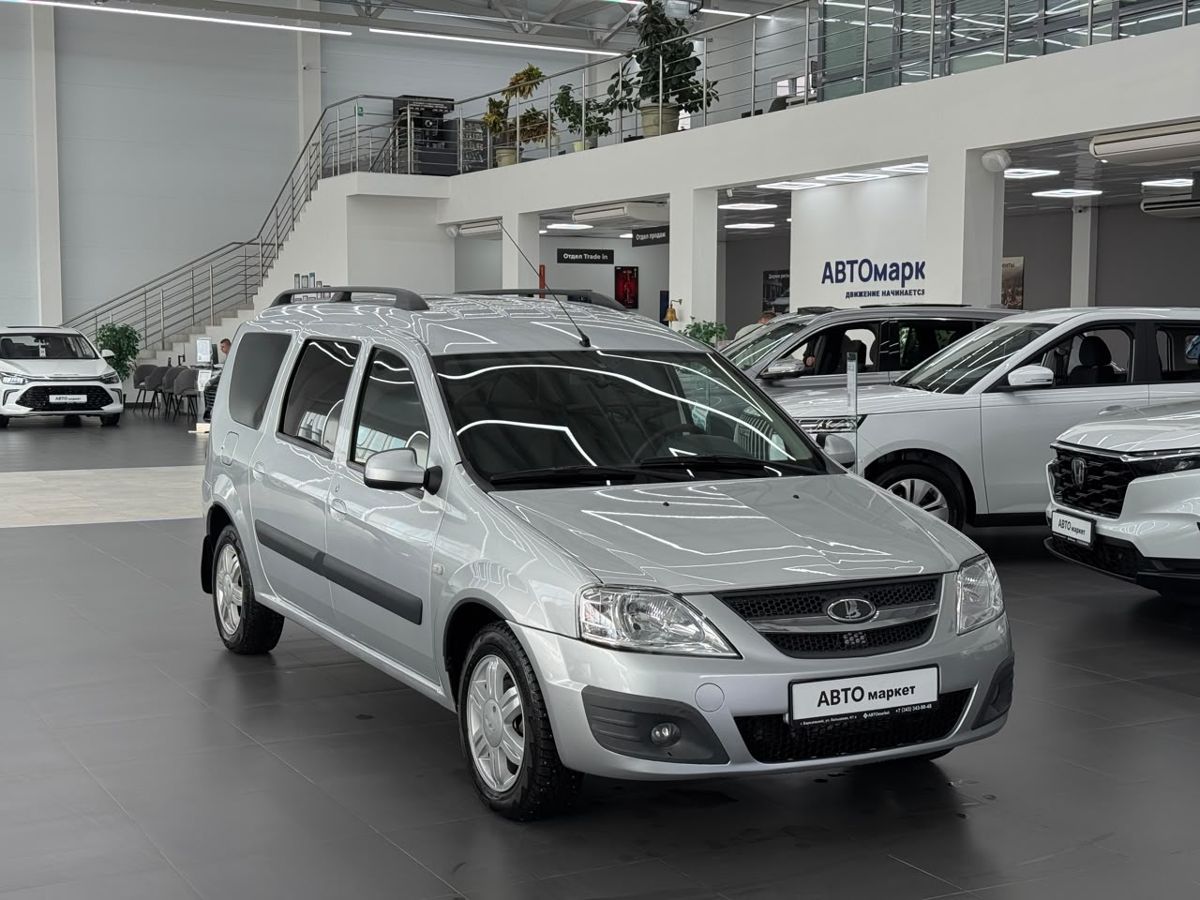 Lada (ВАЗ) Largus I 1.6 MT (105 л.с.) 2014