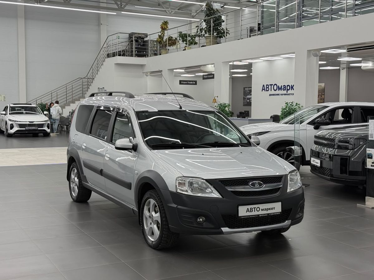 Lada (ВАЗ) Largus I 1.6 MT (106 л.с.) 2017