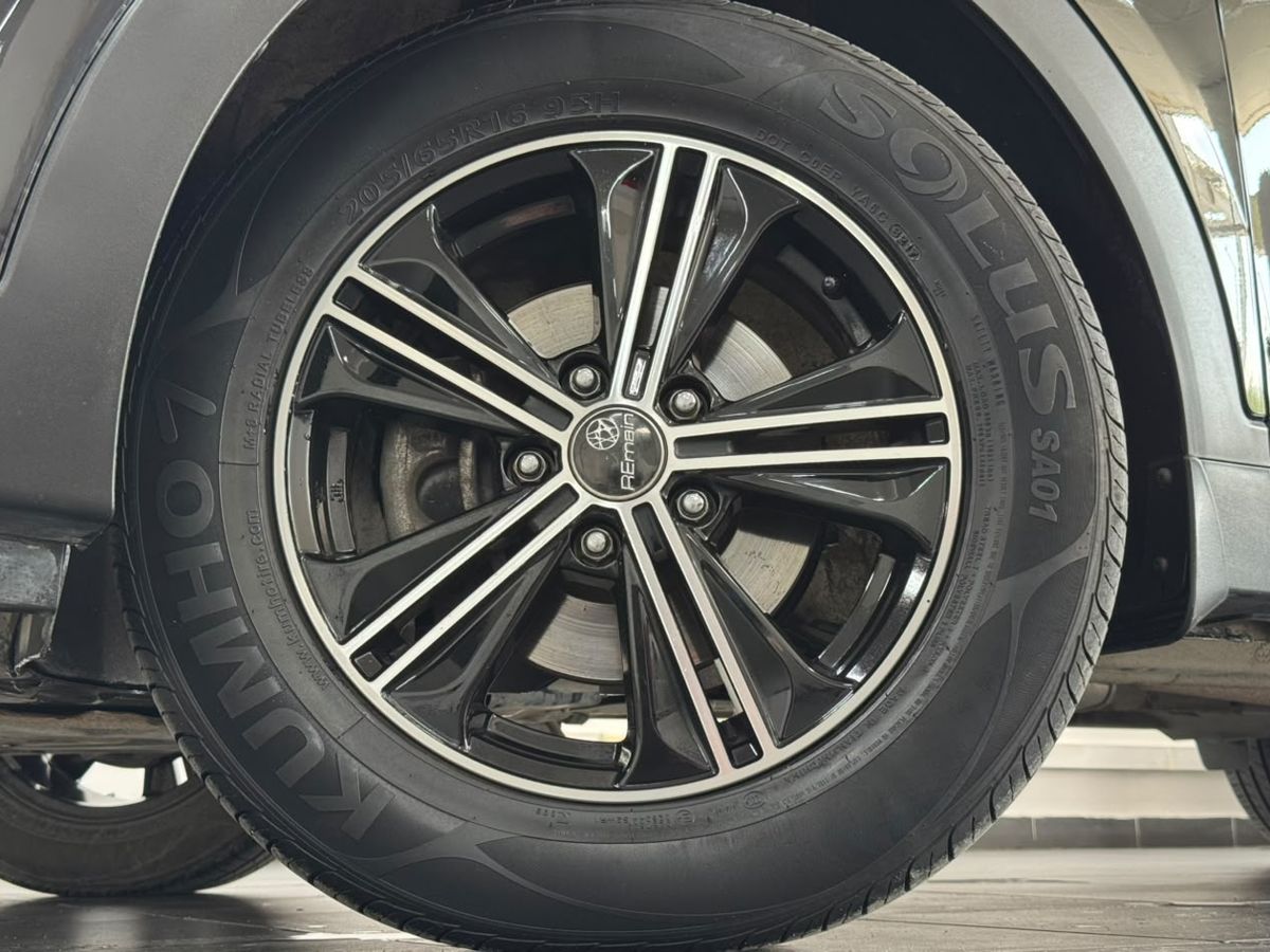 Hyundai Creta I 1.6 MT (123 л.с.) Comfort Plus 2017 — фото 3