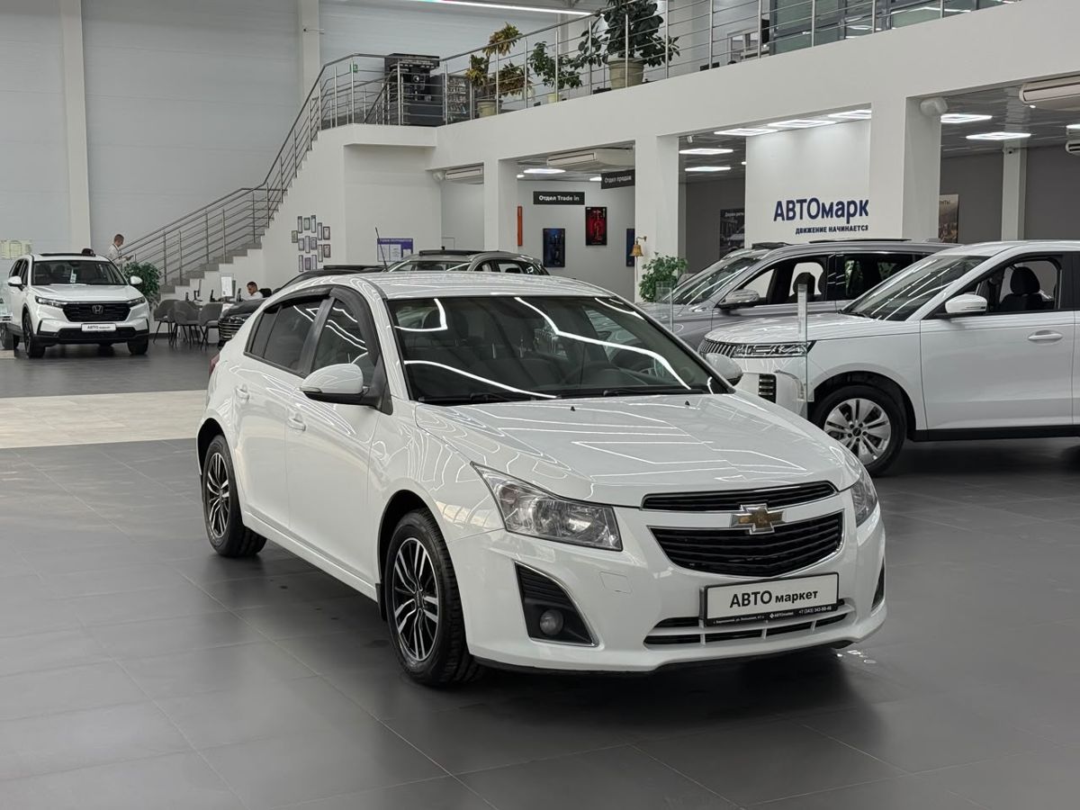Chevrolet Cruze I Рестайлинг 1.6 AT (109 л.с.) LS 2014