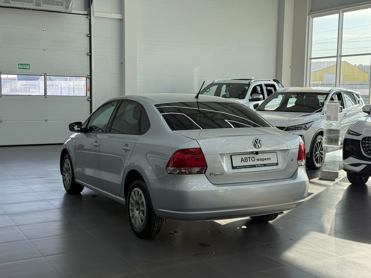 Volkswagen Polo V 1.6 MT (105 л.с.) 2014 — фото 2