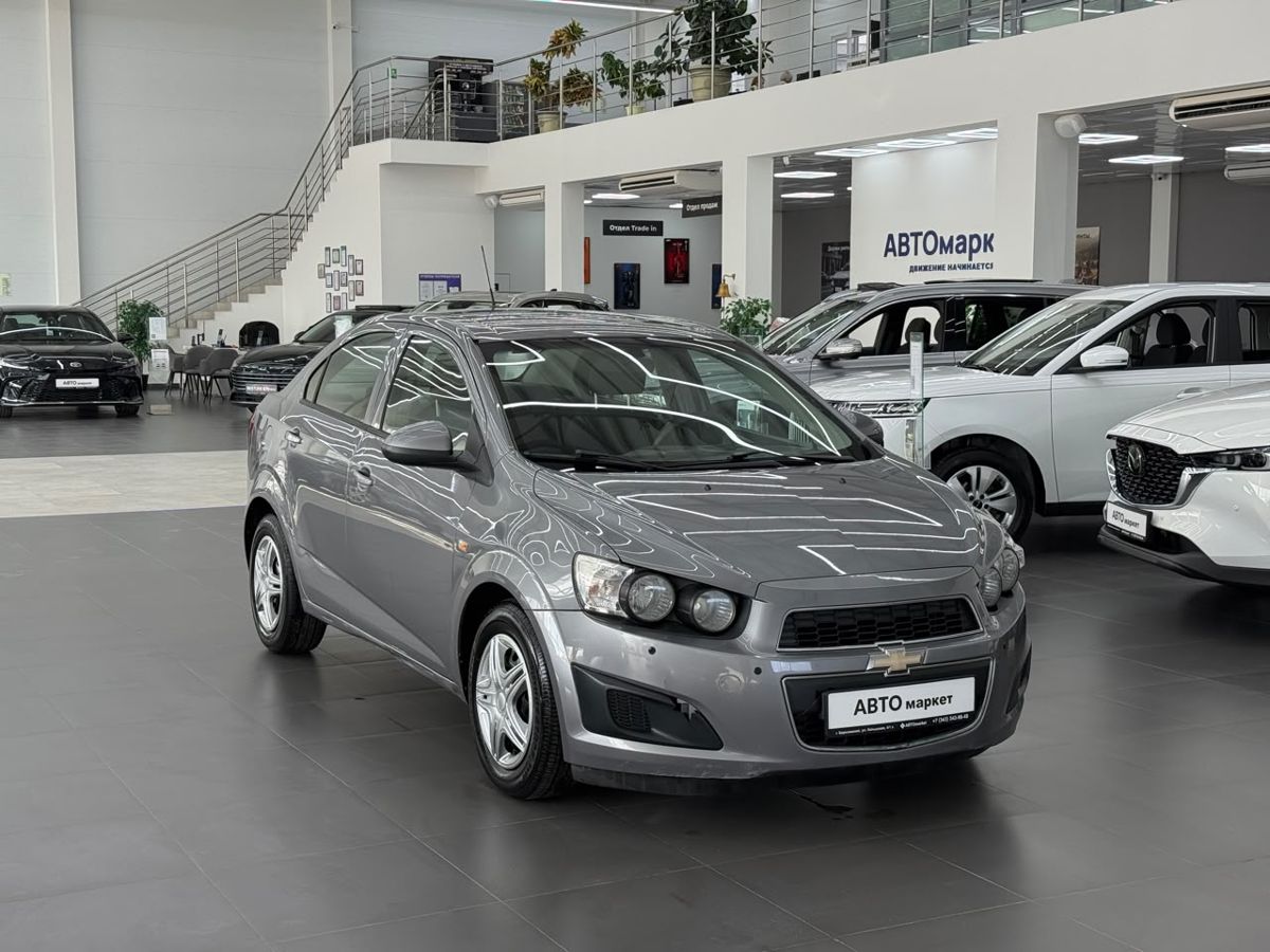 Chevrolet Aveo II 1.6 AT (115 л.с.) 2012