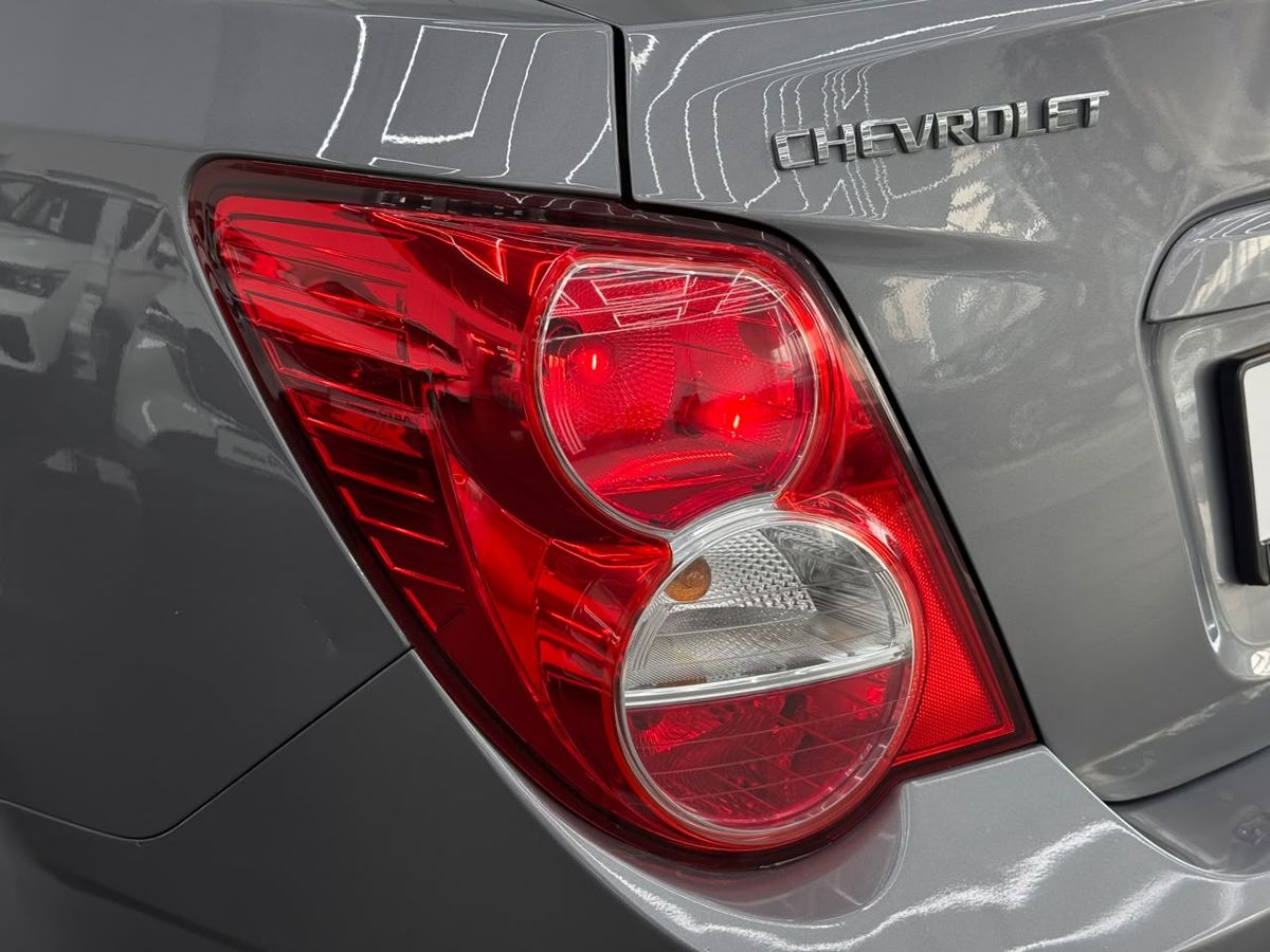 Chevrolet Aveo II 1.6 AT (115 л.с.) 2012 — фото 3