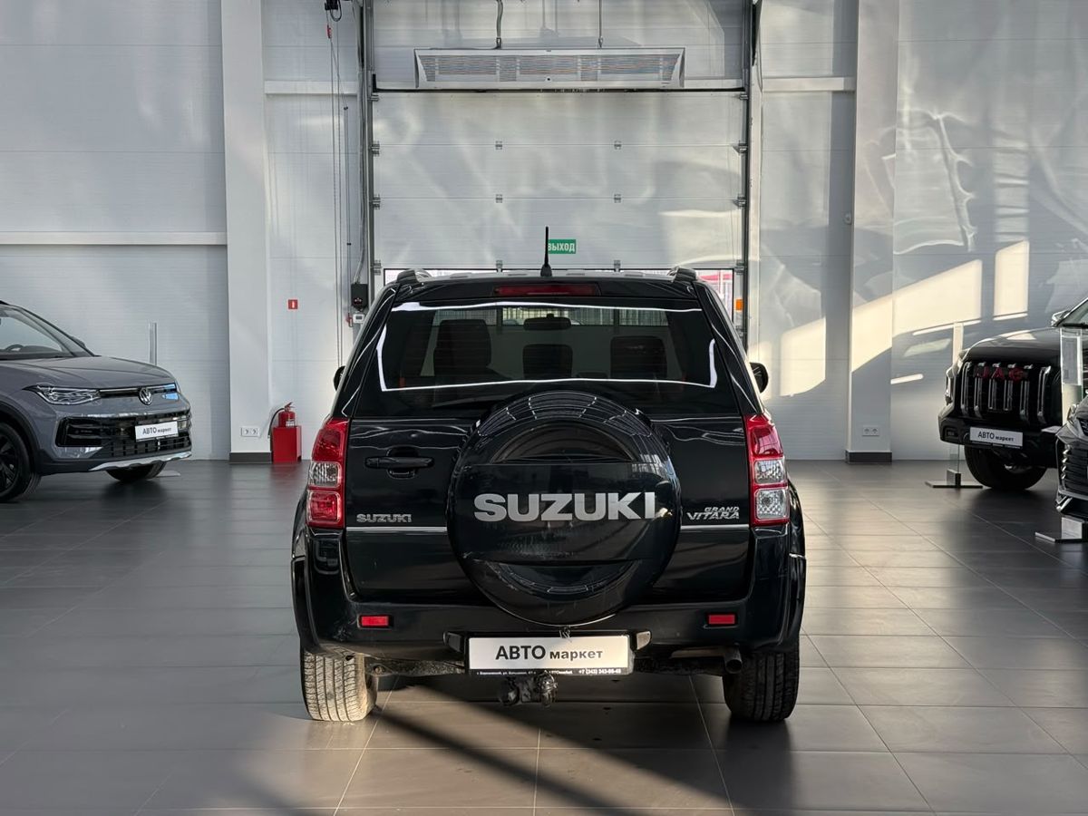 Suzuki Grand Vitara II Рестайлинг 2.0 MT (140 л.с.) 4WD JLX-A 2010 — фото 3