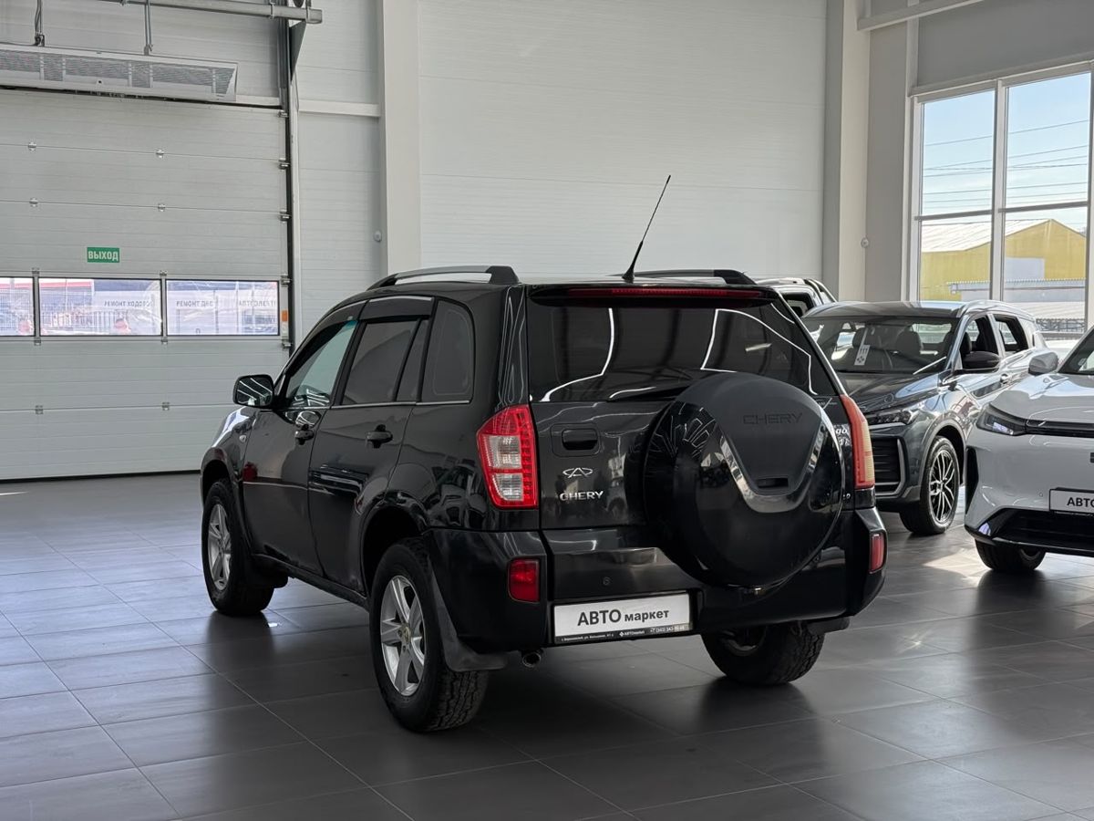Chery Tiggo (T11) I Рестайлинг (FL) 2.0 MT (136 л.с.) 4WD Comfort 2013 — фото 2