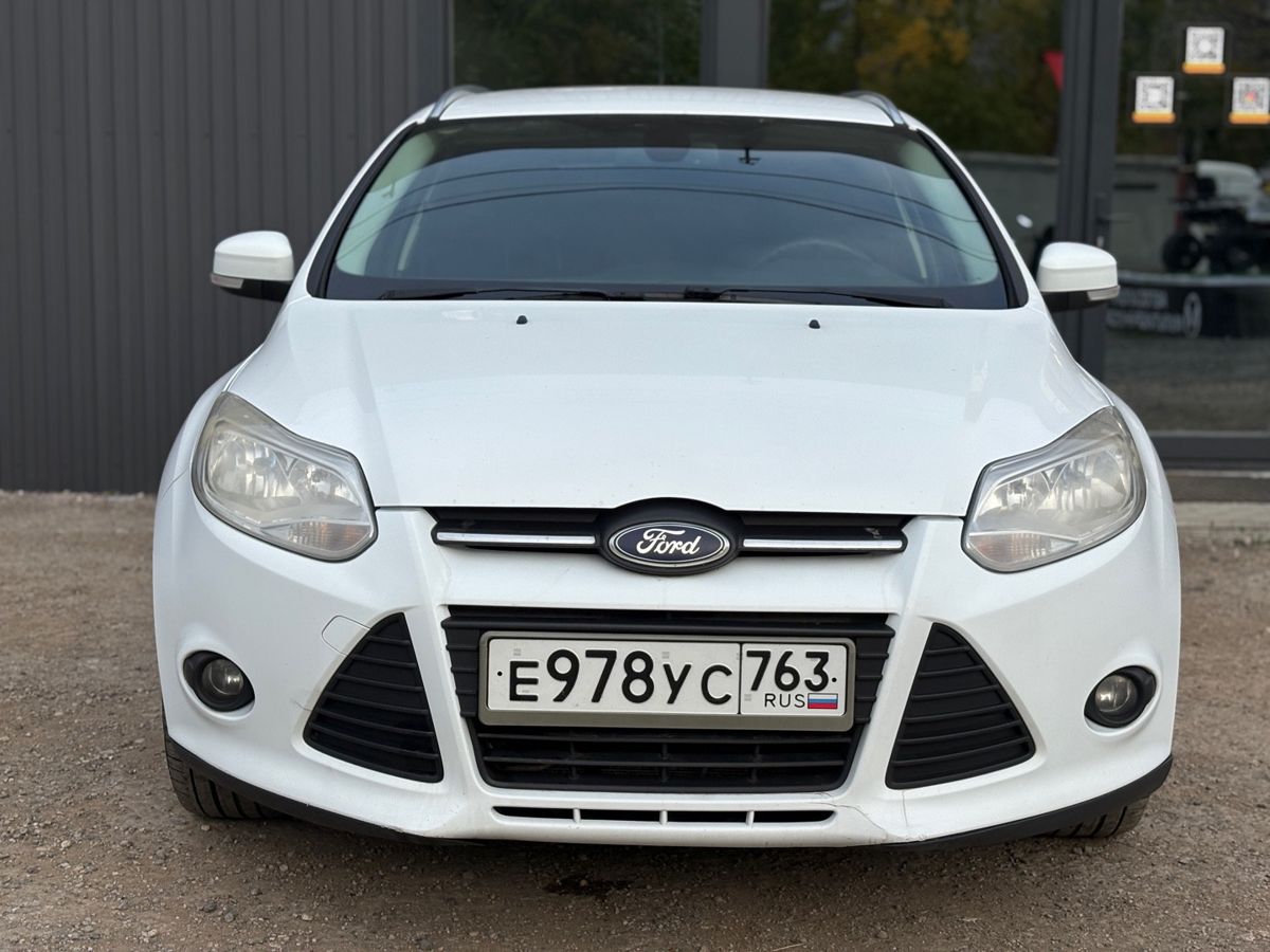 Ford Focus III 1.6 MT (105 л.с.) Trend 2014 — фото 2