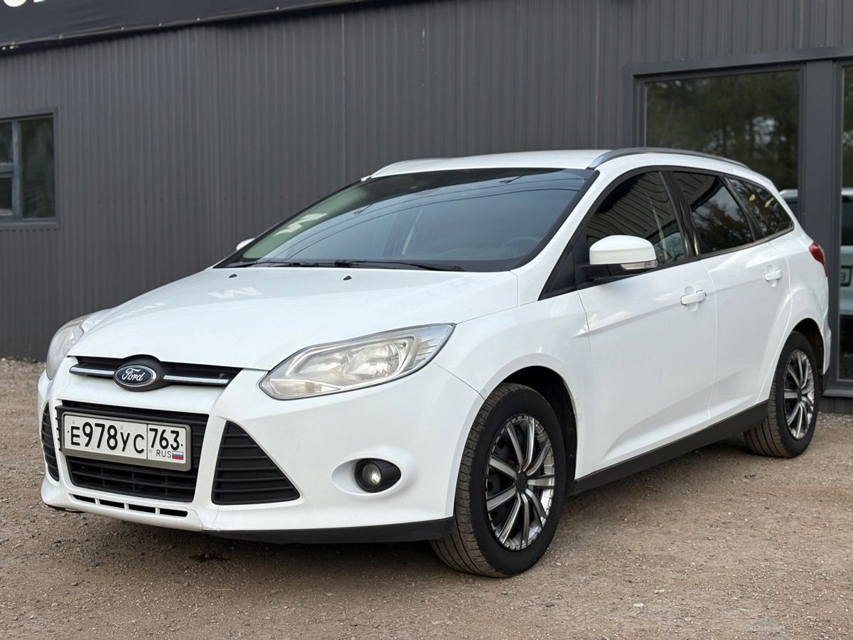 Ford Focus III 1.6 MT (105 л.с.) Trend 2014 — фото 3