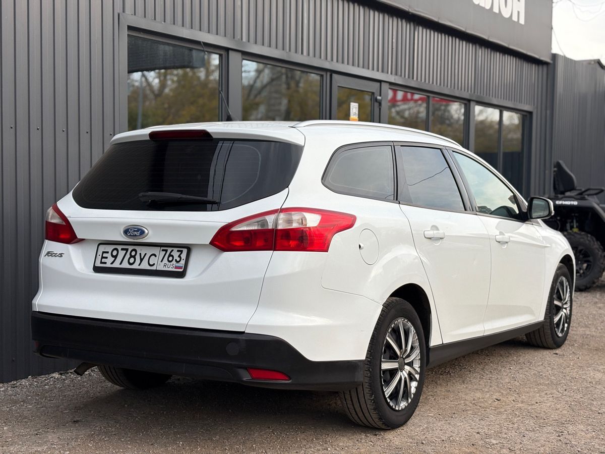 Ford Focus III 1.6 MT (105 л.с.) Trend 2014 — фото 6