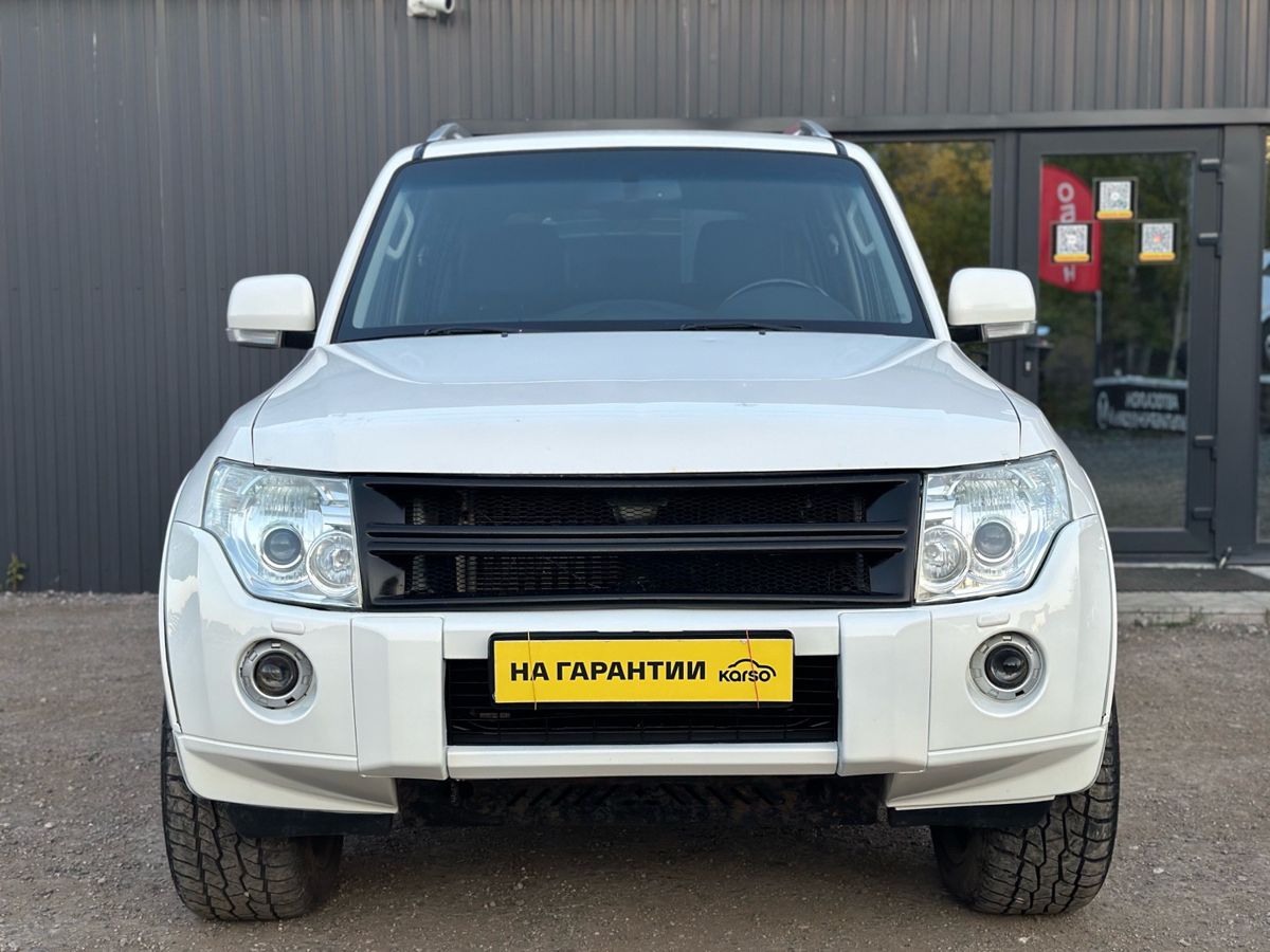 Mitsubishi Pajero IV 3.2d AT (200 л.с.) 4WD Ultimate 2011 — фото 2