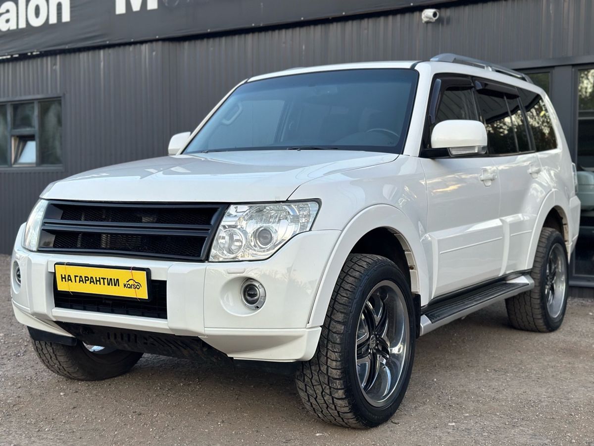 Mitsubishi Pajero IV 3.2d AT (200 л.с.) 4WD Ultimate 2011 — фото 3