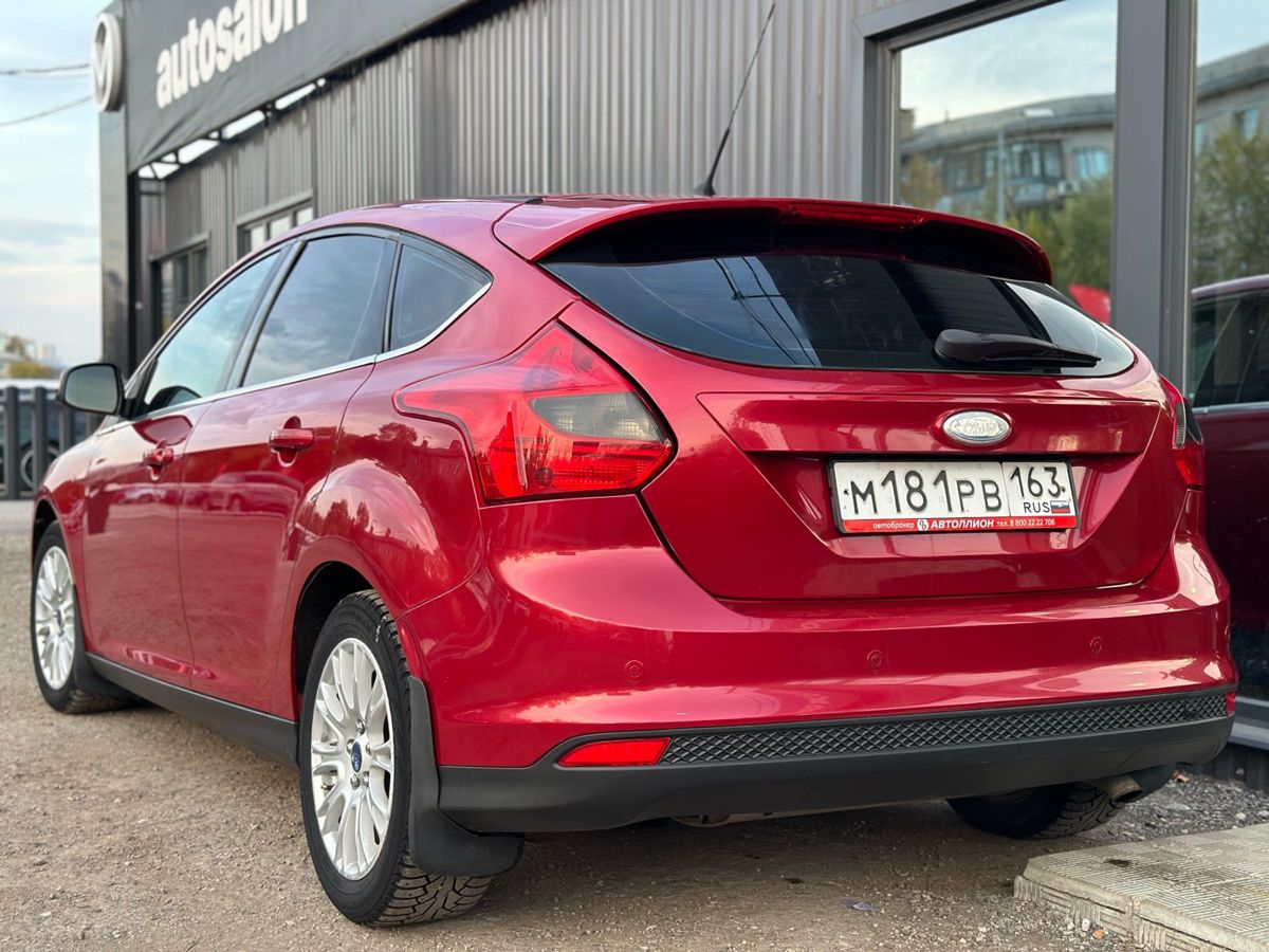 Ford Focus III 1.6 MT (125 л.с.) Titanium 2013 — фото 8
