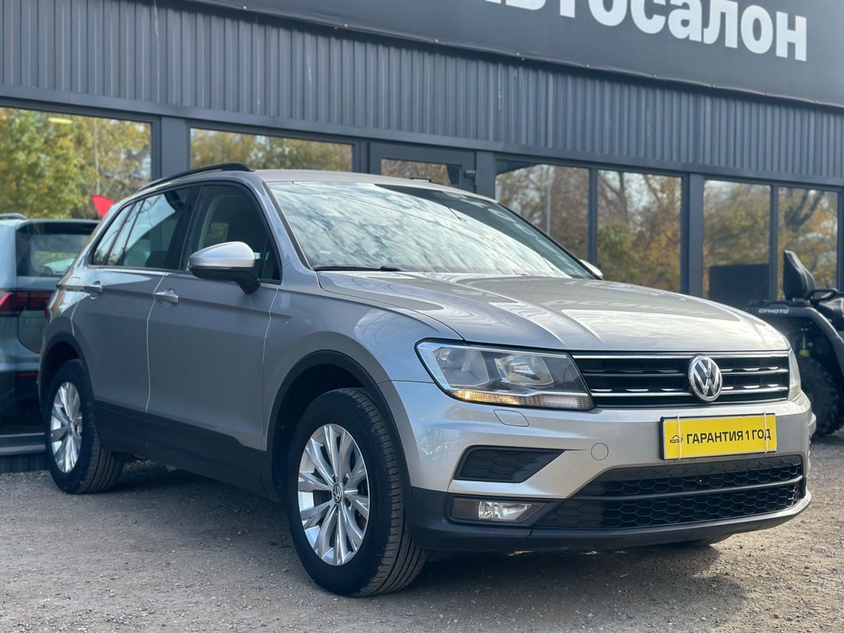 Volkswagen Tiguan II 1.4 AMT (125 л.с.) CITY 2017 — фото 1