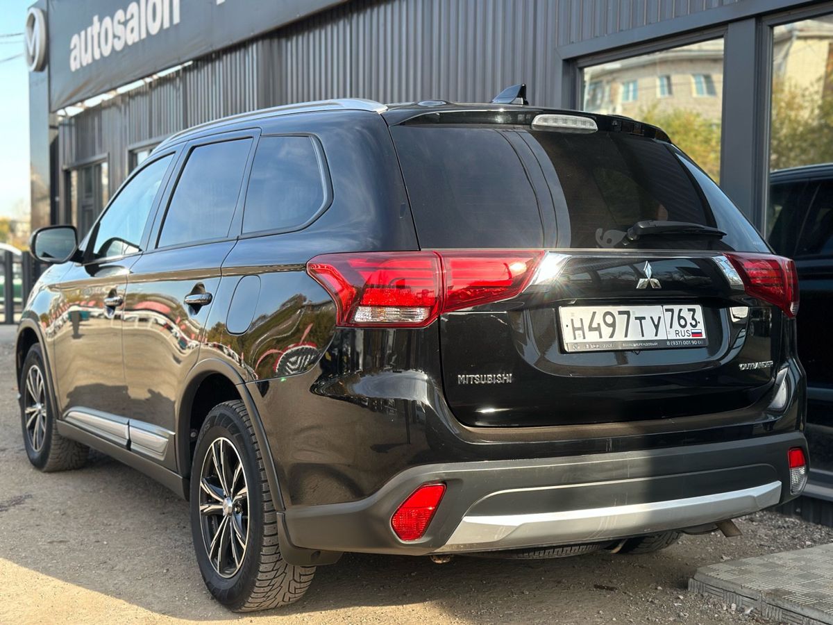 Mitsubishi Outlander III Рестайлинг 2 2.0 CVT (146 л.с.) 4WD Instyle 2017 2018 — фото 8