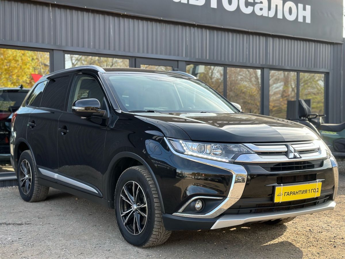 Mitsubishi Outlander III Рестайлинг 2 2.0 CVT (146 л.с.) 4WD Instyle 2017 2018 — фото 1