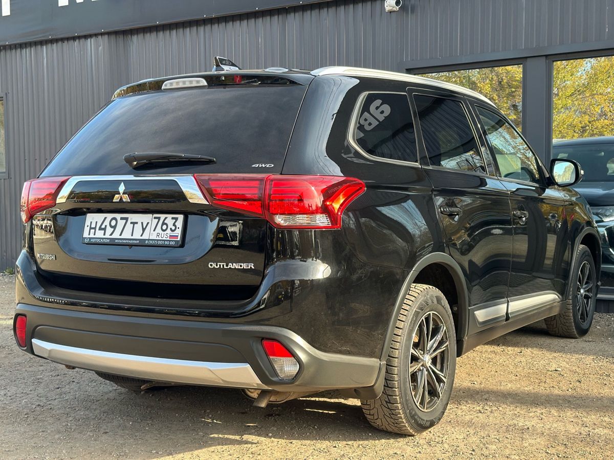 Mitsubishi Outlander III Рестайлинг 2 2.0 CVT (146 л.с.) 4WD Instyle 2017 2018 — фото 6