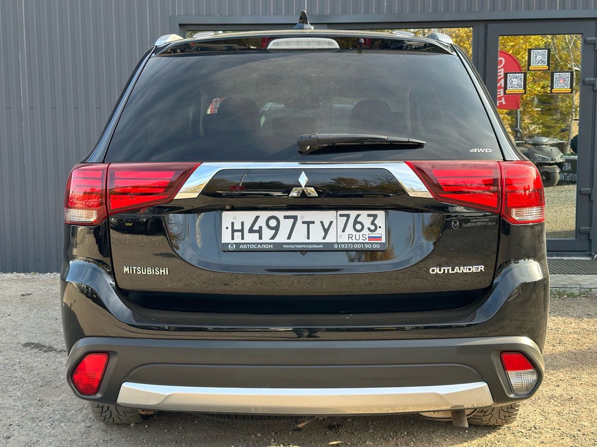 Mitsubishi Outlander III Рестайлинг 2 2.0 CVT (146 л.с.) 4WD Instyle 2017 2018 — фото 5