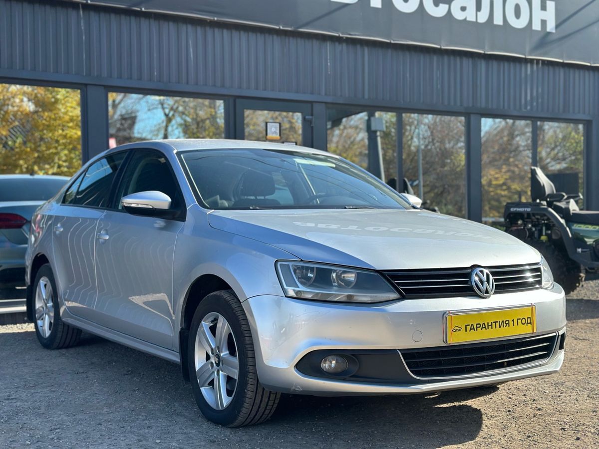 Volkswagen Jetta VI 1.6 AT (105 л.с.) Comfortline 2013 — фото 1