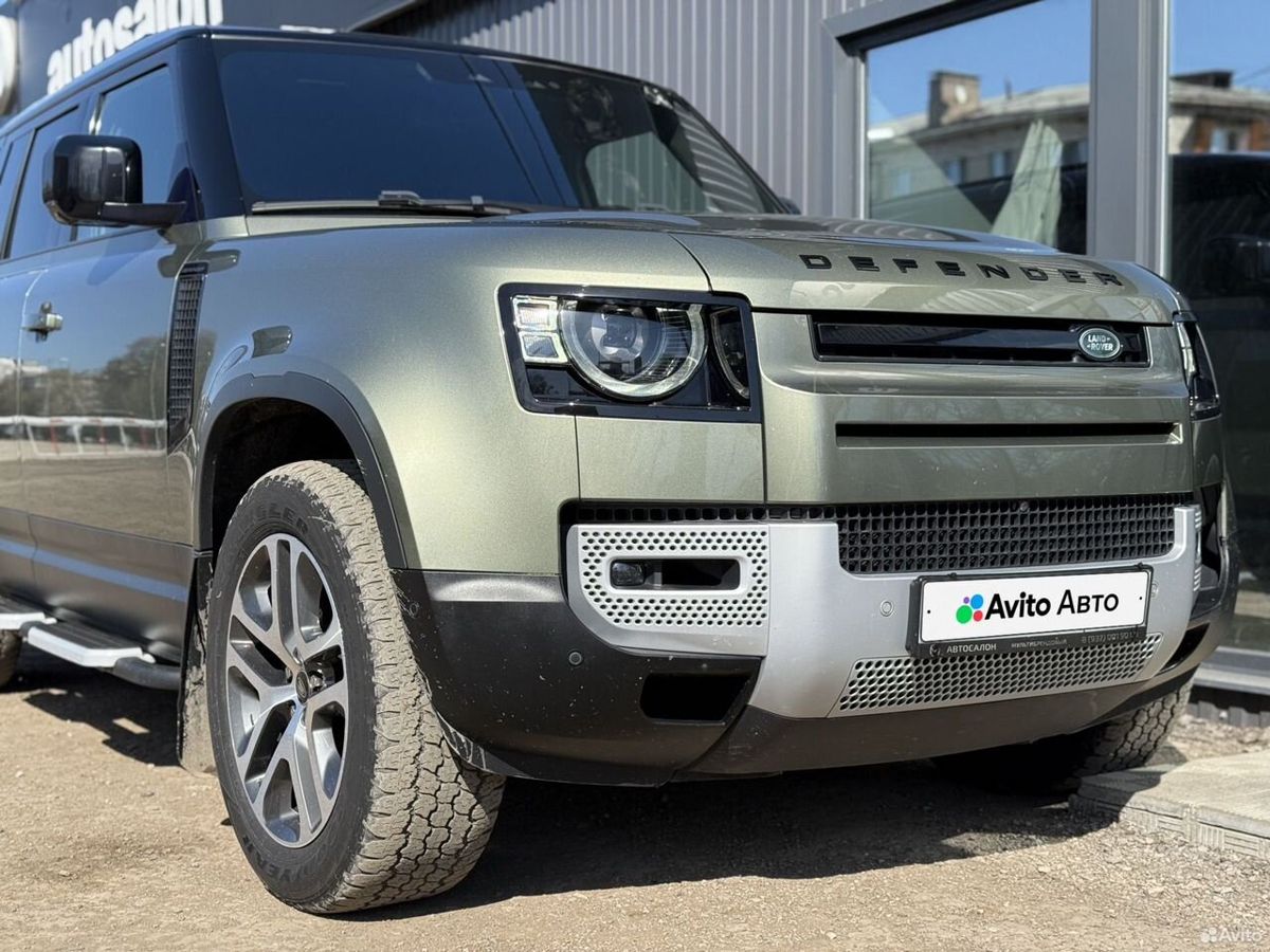 Land Rover Defender II 110 2.0d AT (200 л.с.) 4WD X-Dynamic SE 2020 — фото 9