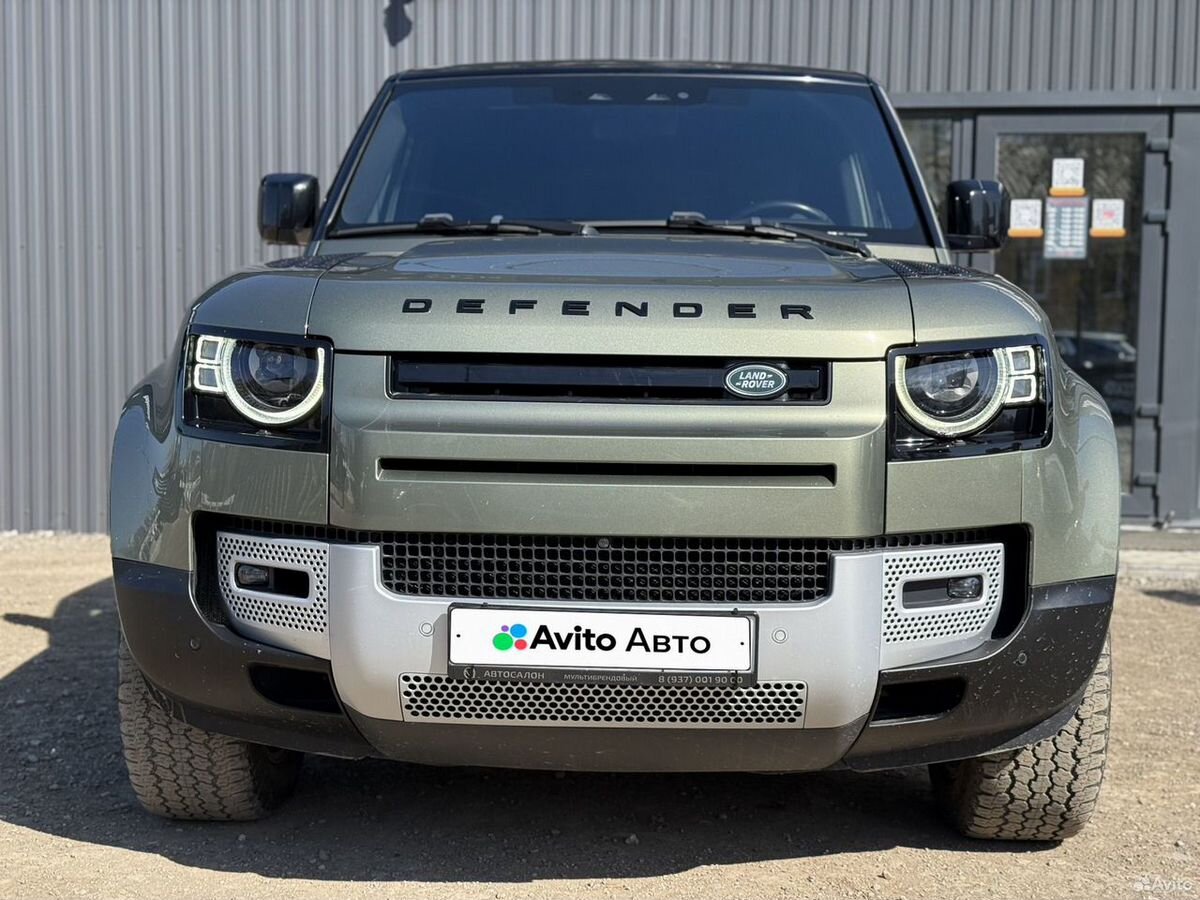 Land Rover Defender II 110 2.0d AT (200 л.с.) 4WD X-Dynamic SE 2020 — фото 2
