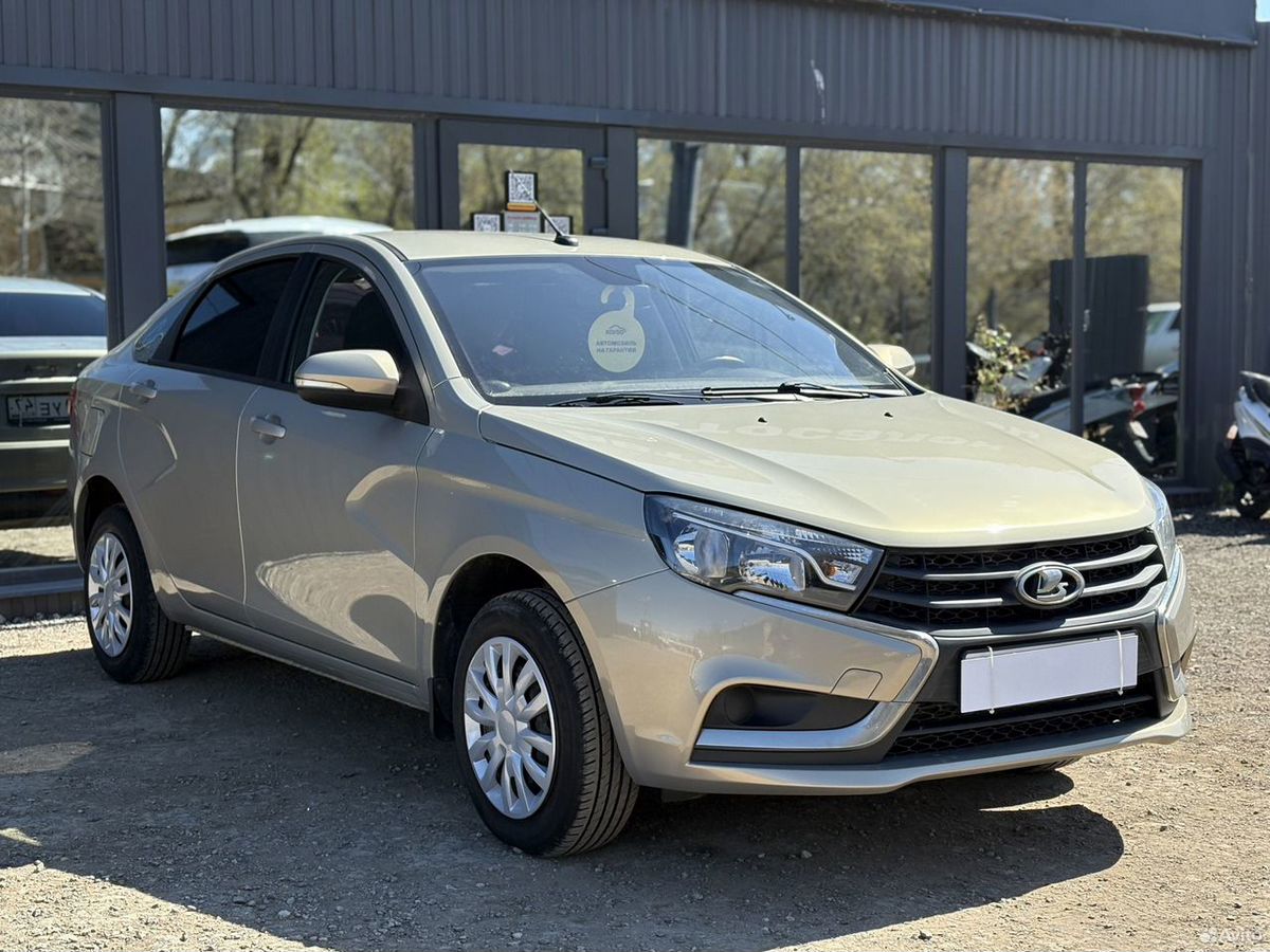 Lada (ВАЗ) Vesta I 1.6 MT (106 л.с.) Comfort (2016-2018) 2018 — фото 1