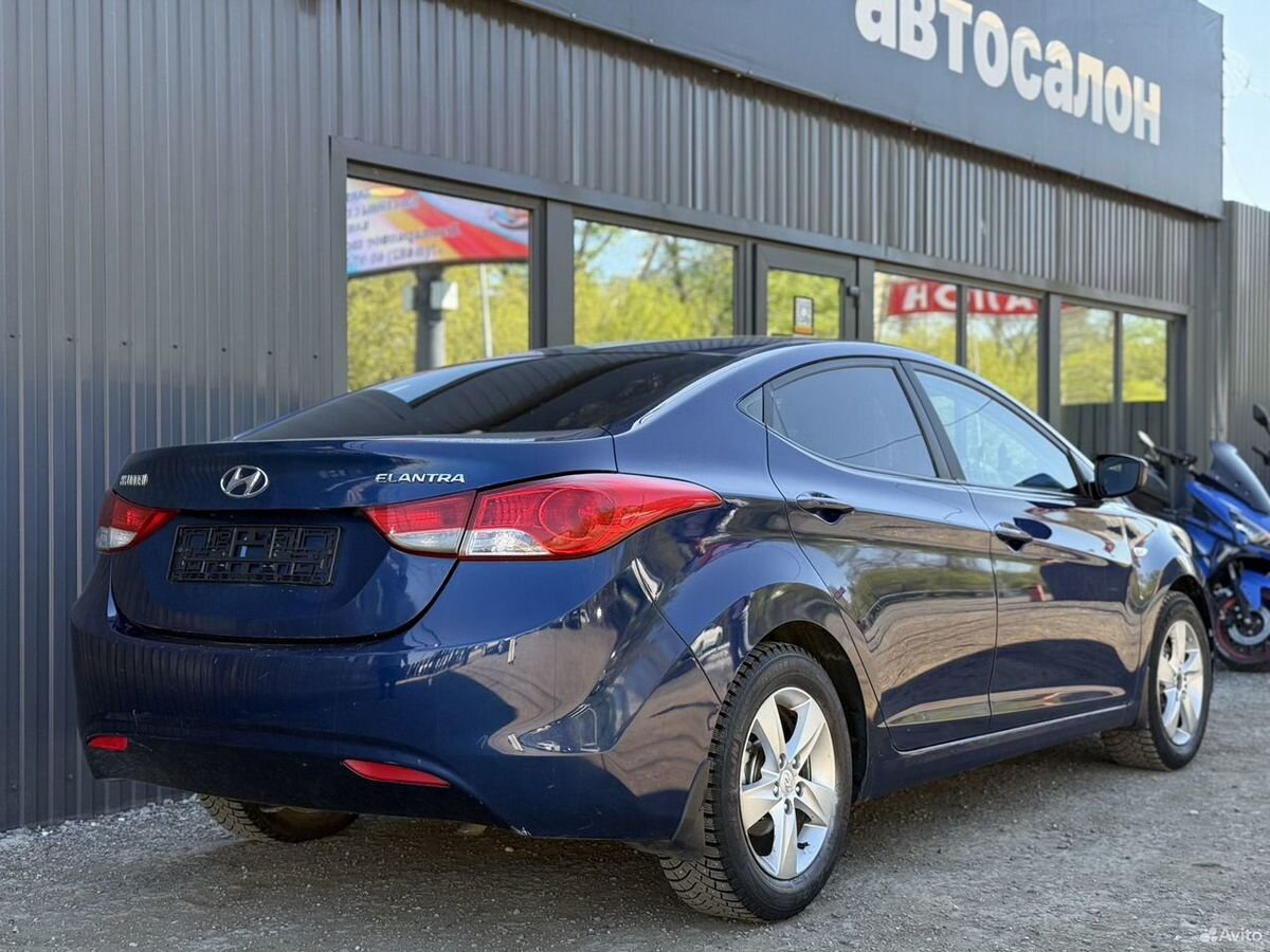 Hyundai Elantra V (MD) 1.6 MT (132 л.с.) Comfort 2012 — фото 7