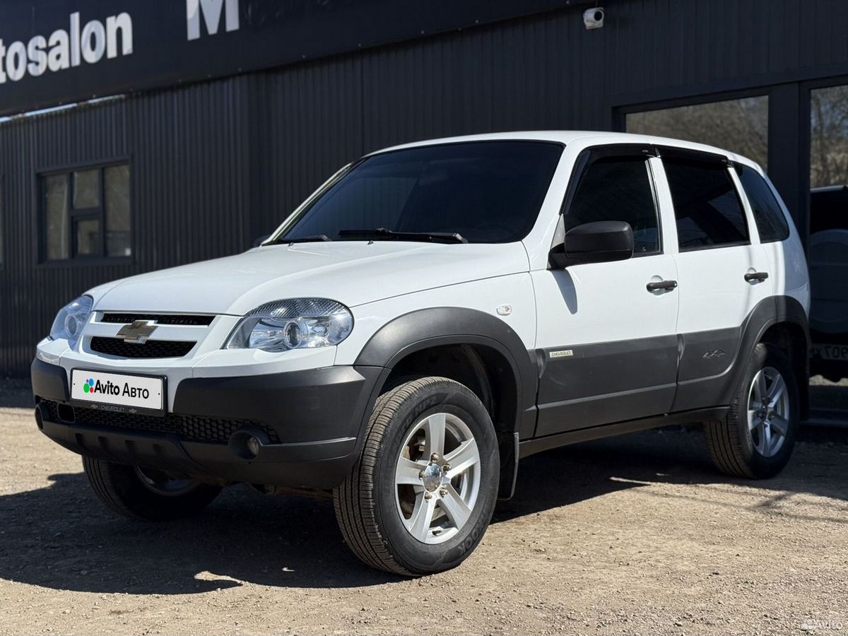 Chevrolet Niva I Рестайлинг 1.7 MT (80 л.с.) 4WD LE+ 2017 — фото 3