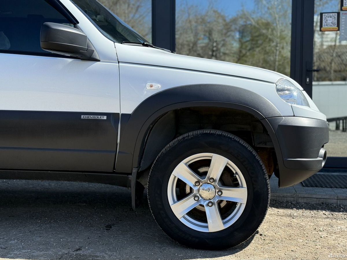Chevrolet Niva I Рестайлинг 1.7 MT (80 л.с.) 4WD LE+ 2017 — фото 10