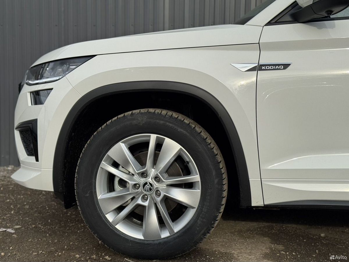 Skoda Kodiaq I Рестайлинг 2.0 AMT (186 л.с.) Luxury (5 seats) 2025 — фото 10