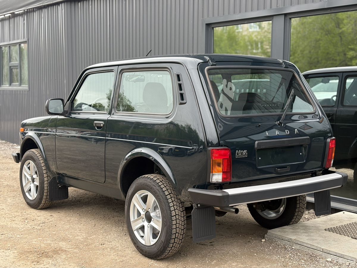 Lada (ВАЗ) Niva Legend I 1.7 MT (83 л.с.) 4WD Luxe Кондиционер 2023 — фото 10