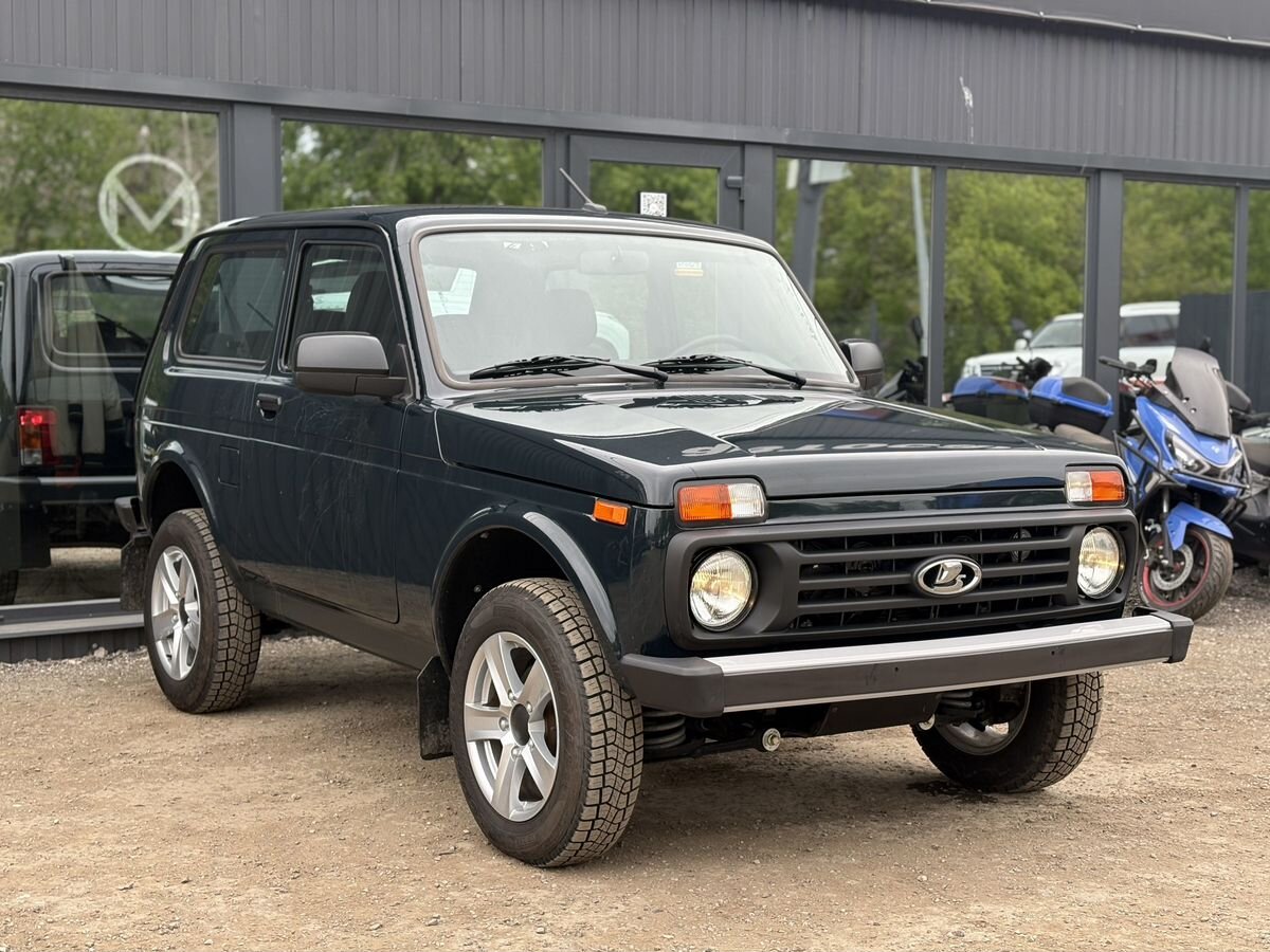 Lada (ВАЗ) Niva Legend I 1.7 MT (83 л.с.) 4WD Luxe Кондиционер 2023 — фото 1