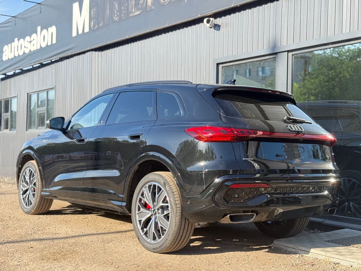 Audi Q5 III (GU) L 2.0 AMT (204 л.с.) 4WD Exclusive 2026 — фото 8