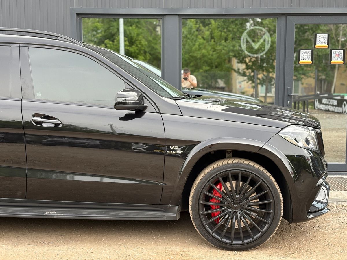 Mercedes-Benz GLS AMG I (X166) 63 AMG 5.5 AT (585 л.с.) 4WD AMG GLS 63 4MATIC Особая серия 2016 — фото 9