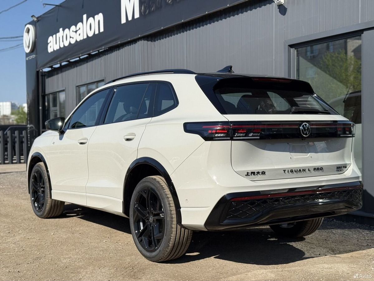 Volkswagen Tiguan III (China Market) L Pro 2.0 AMT (220 л.с.) 4WD R-Line Premium 2026 — фото 10