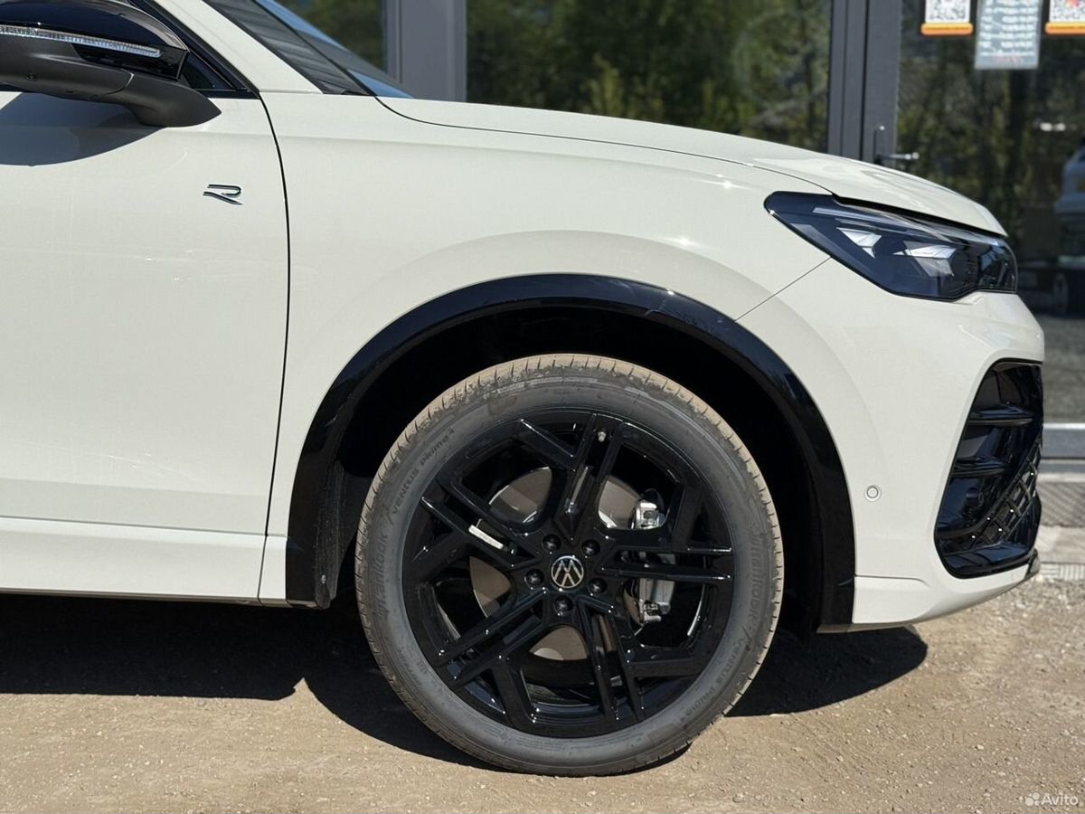 Volkswagen Tiguan III (China Market) L Pro 2.0 AMT (220 л.с.) 4WD R-Line Premium 2026 — фото 6