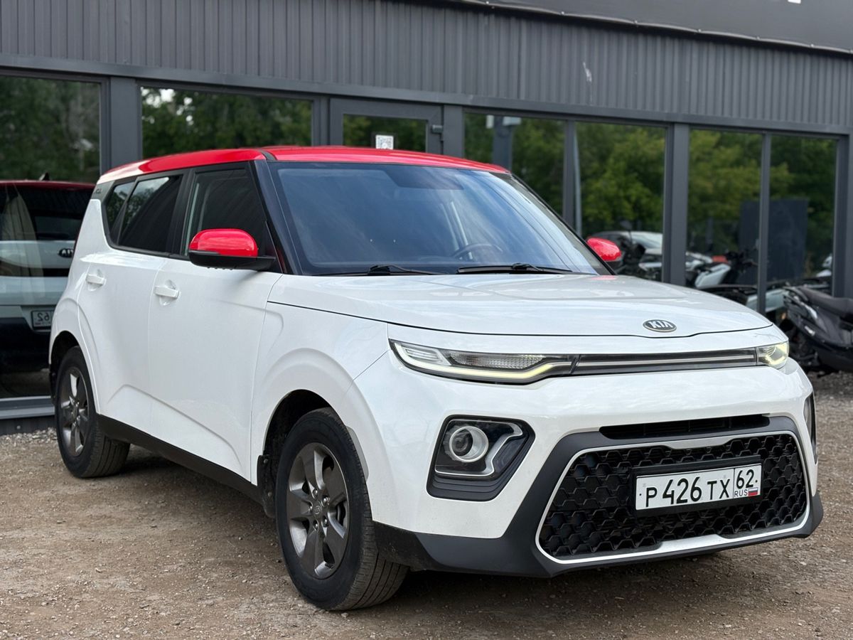 Kia Soul III 2.0 AT (150 л.с.) Luxe 2020 — фото 1