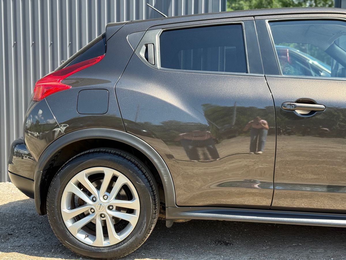 Nissan Juke I 1.6 CVT (190 л.с.) 4WD SHIRO 2011 — фото 5
