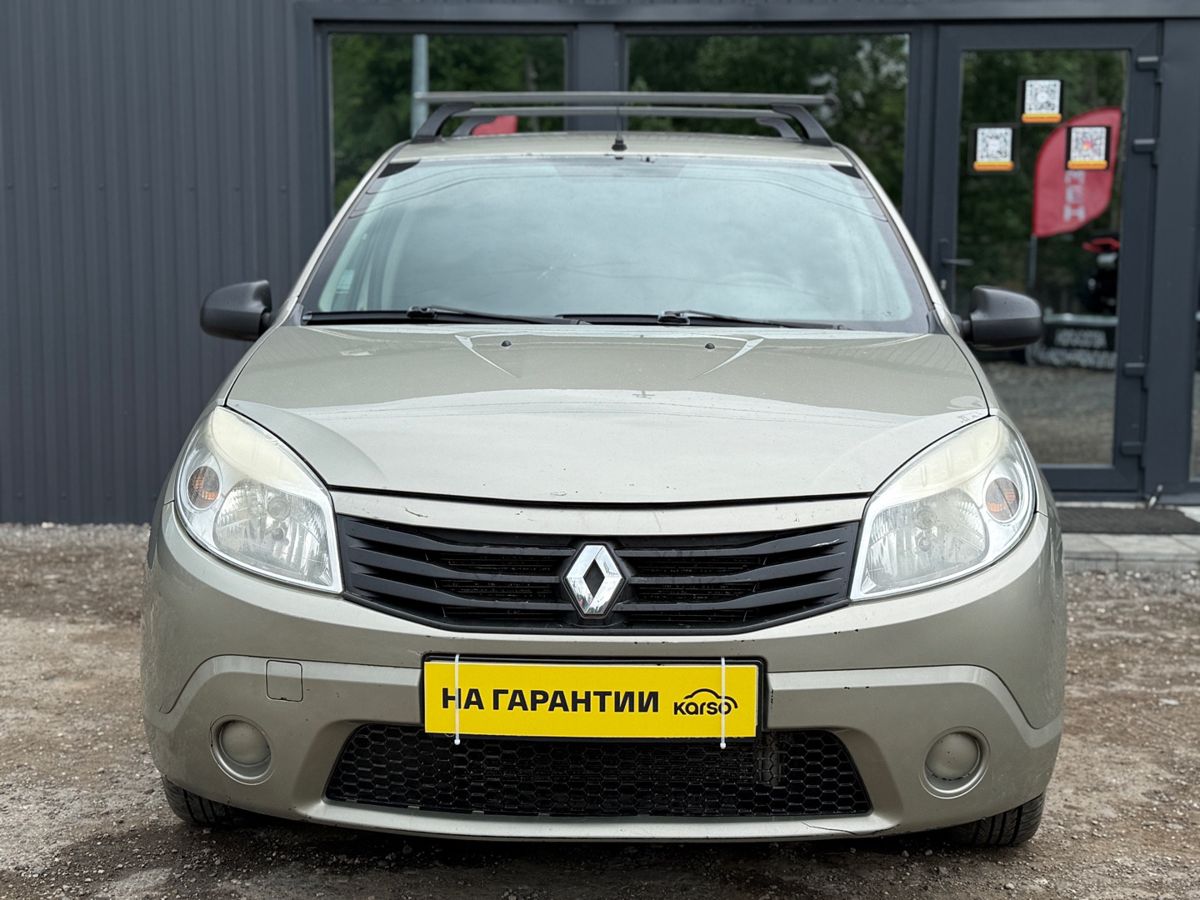 Renault Sandero I 1.6 MT (84 л.с.) 2011 — фото 2