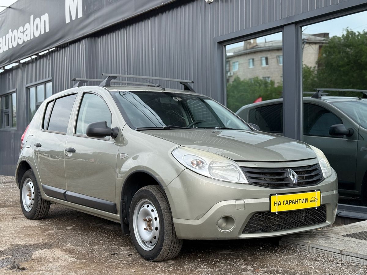 Renault Sandero I 1.6 MT (84 л.с.) 2011 — фото 4