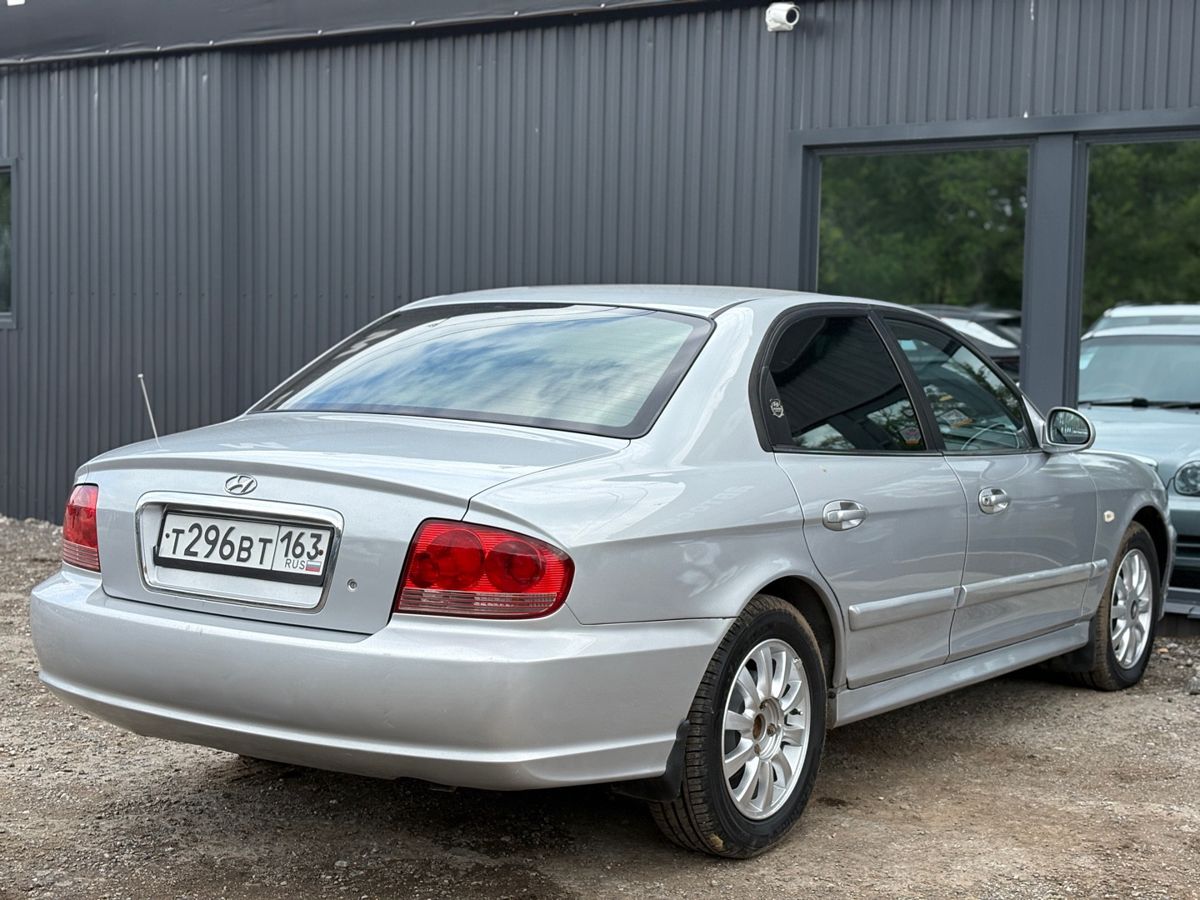 Hyundai Sonata IV (EF) Рестайлинг ТагАЗ 2.0 AT (131 л.с.) 2005 — фото 10