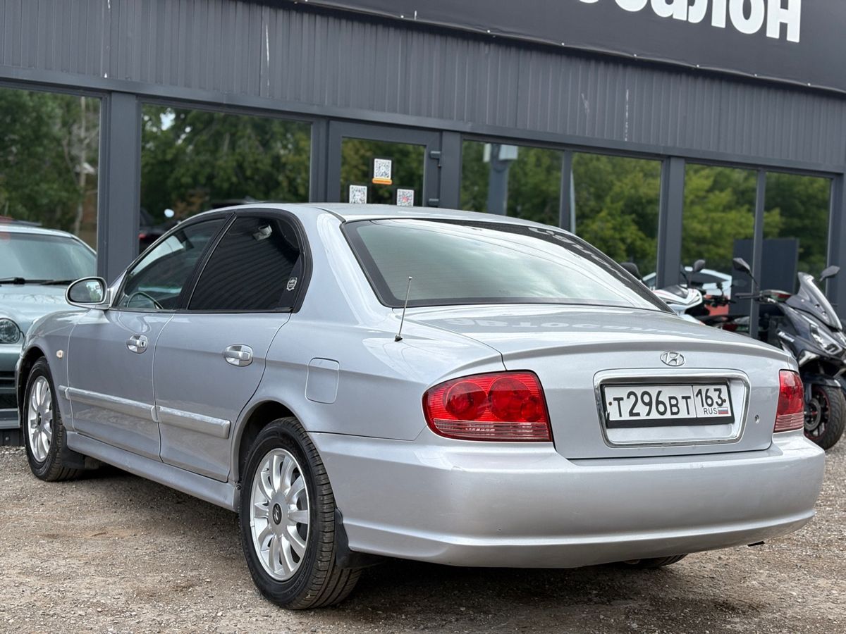 Hyundai Sonata IV (EF) Рестайлинг ТагАЗ 2.0 AT (131 л.с.) 2005 — фото 8