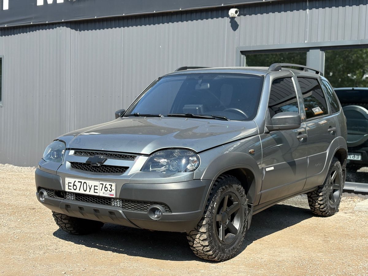 Chevrolet Niva I Рестайлинг 1.7 MT (80 л.с.) 4WD GL 2012 — фото 3