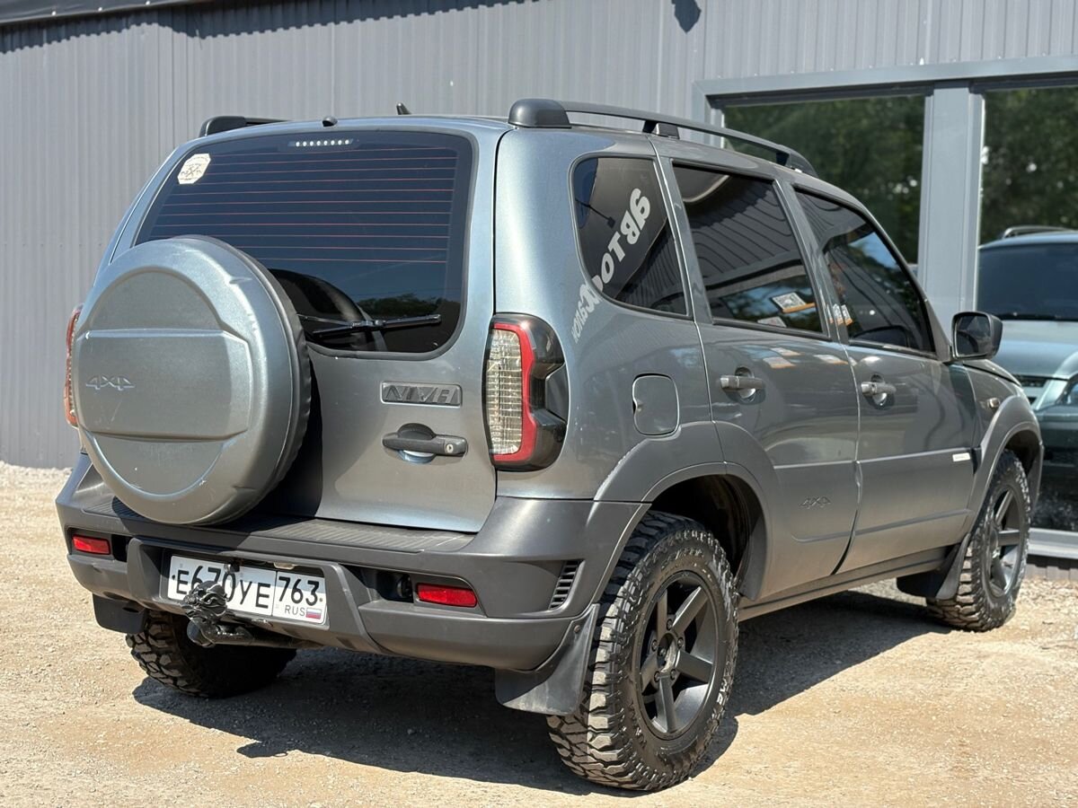 Chevrolet Niva I Рестайлинг 1.7 MT (80 л.с.) 4WD GL 2012 — фото 6